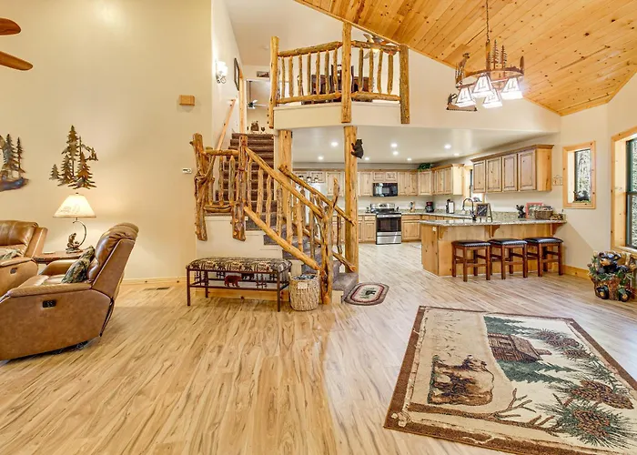 Rustic Lakeside On 3 Acres W/ Nature Views! Holiday home Pinetop-Lakeside